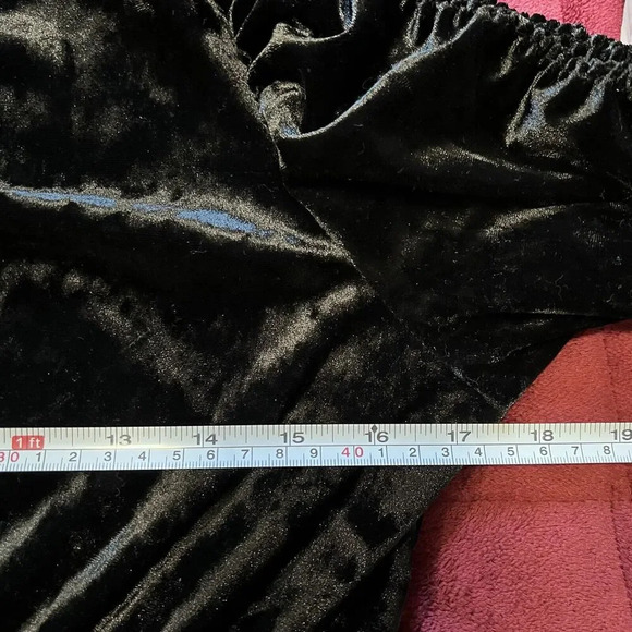Who What Wear Black Velvet Dress Size Small Midi Short Sleeve Party Holiday - Picture 13 of 14